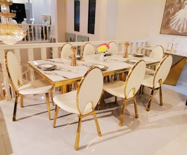  طاولات طعام رخام