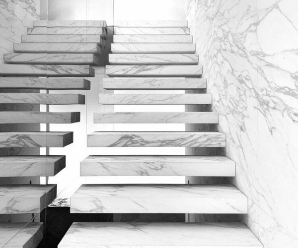 رخام ابيض ورمادي