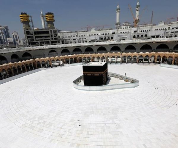 رخام ابيض ورمادي